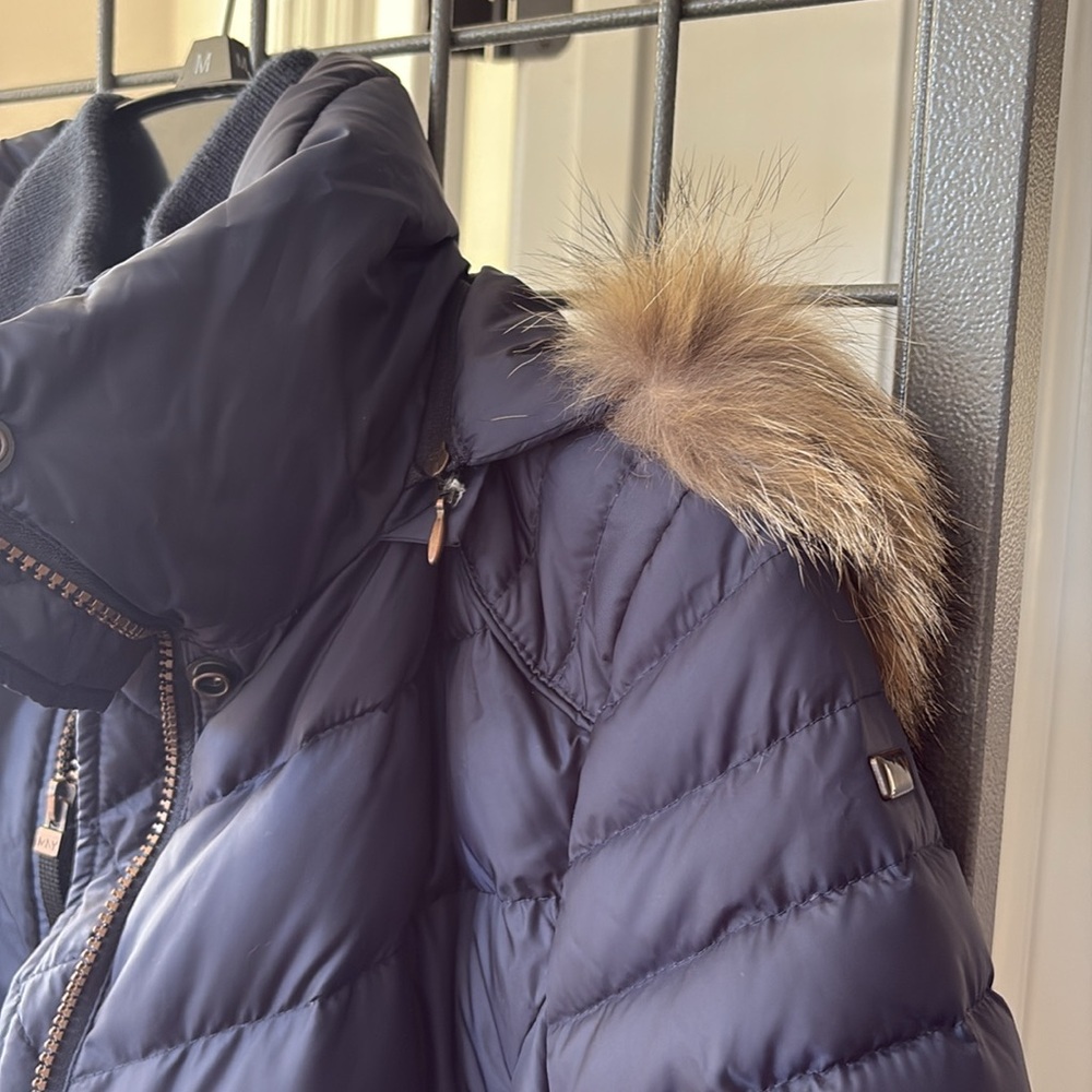 Marc NY Elegant Navy Puffer Coat with Fur Hood - Picture 8 of 14